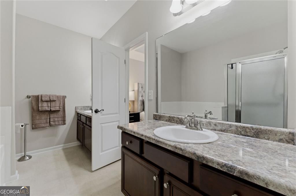 1142 Lake Point Way Suwanee GA 30024