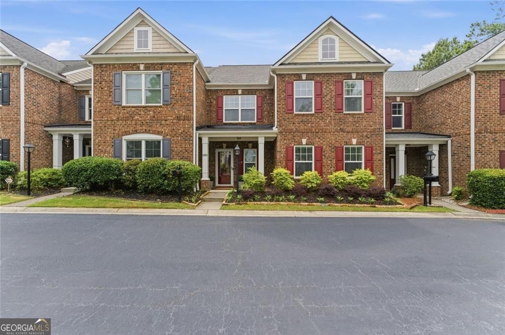 1142 Lake Point Way Suwanee GA 30024