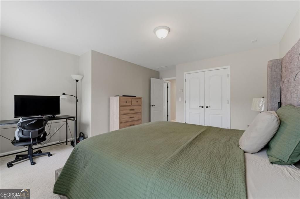 1142 Lake Point Way Suwanee GA 30024