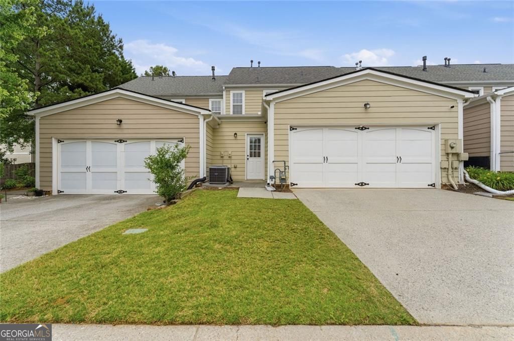 1142 Lake Point Way Suwanee GA 30024