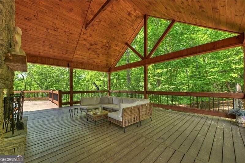 346 Logan Drive Mineral Bluff GA 30559