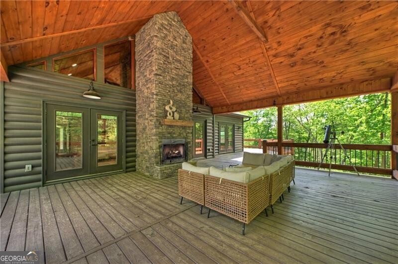 346 Logan Drive Mineral Bluff GA 30559