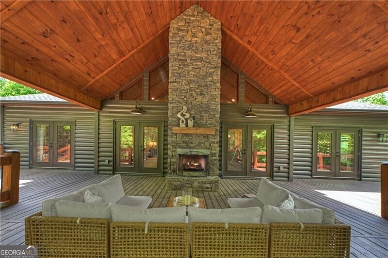 346 Logan Drive Mineral Bluff GA 30559