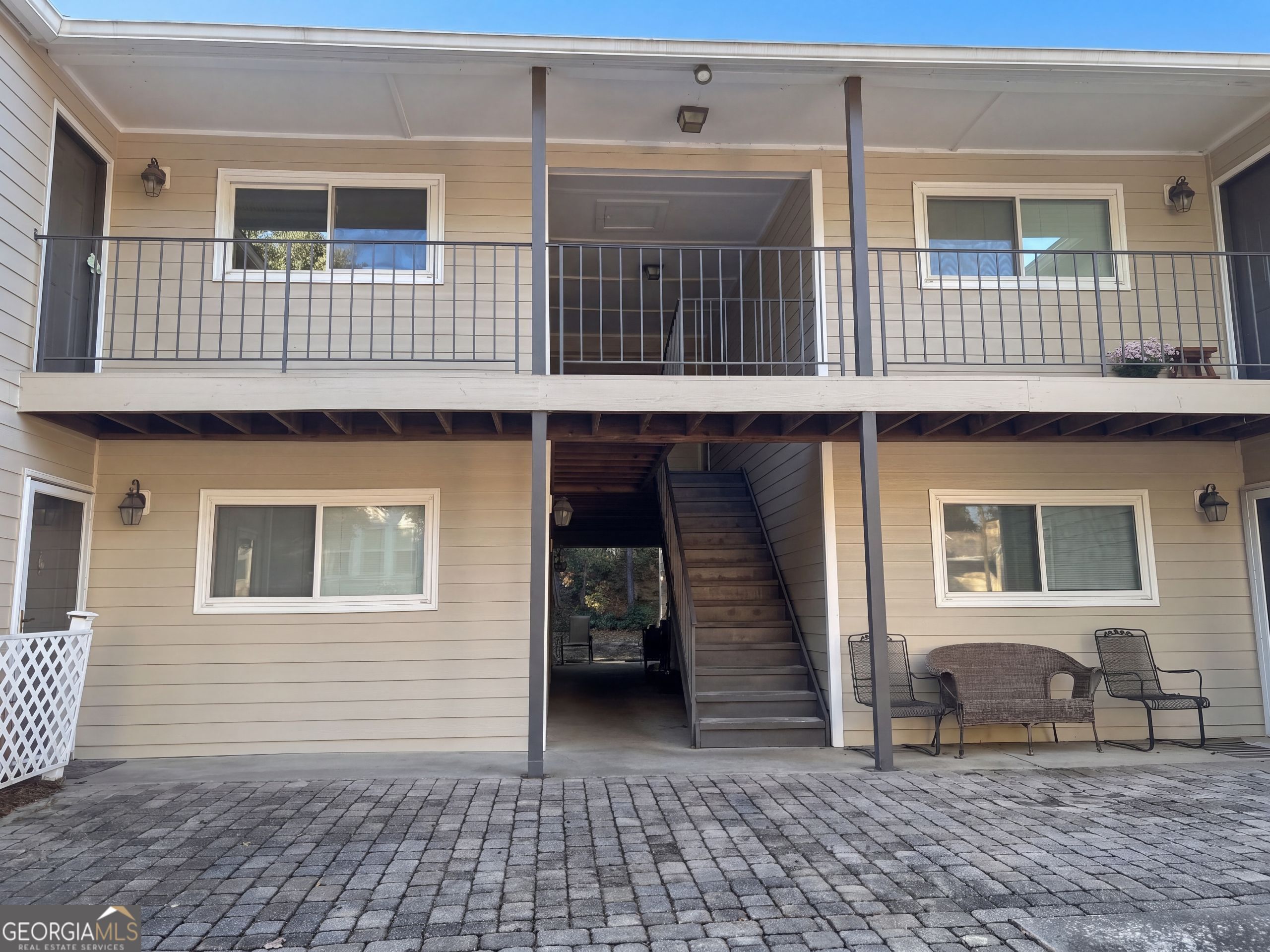 1113 Lake Pointe Circle Roswell GA 30075