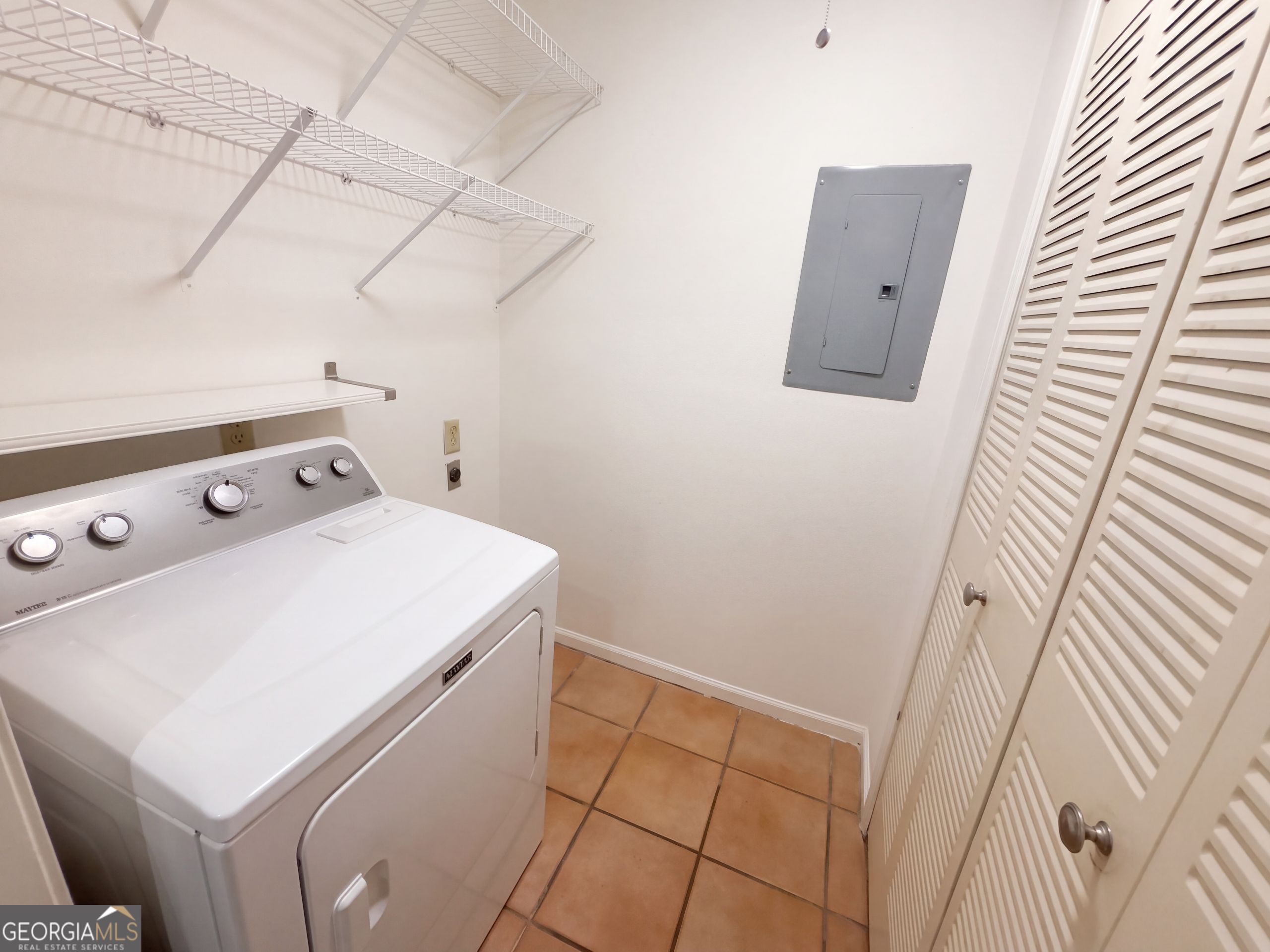 1113 Lake Pointe Circle Roswell GA 30075