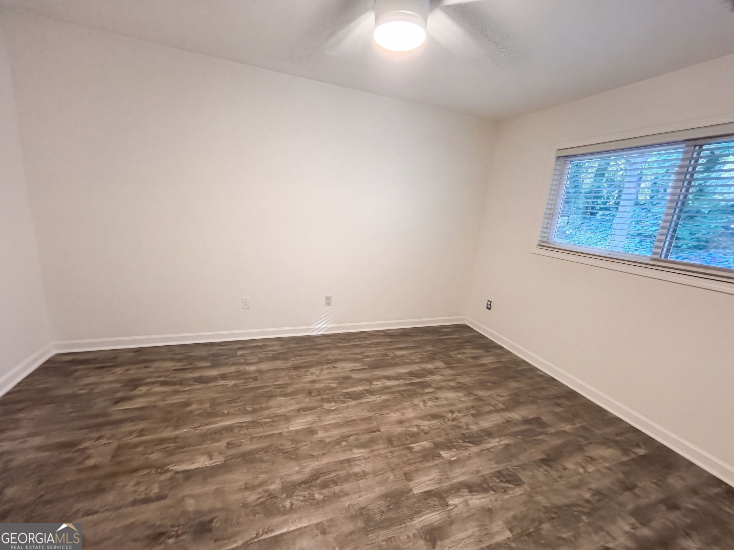 1113 Lake Pointe Circle Roswell GA 30075