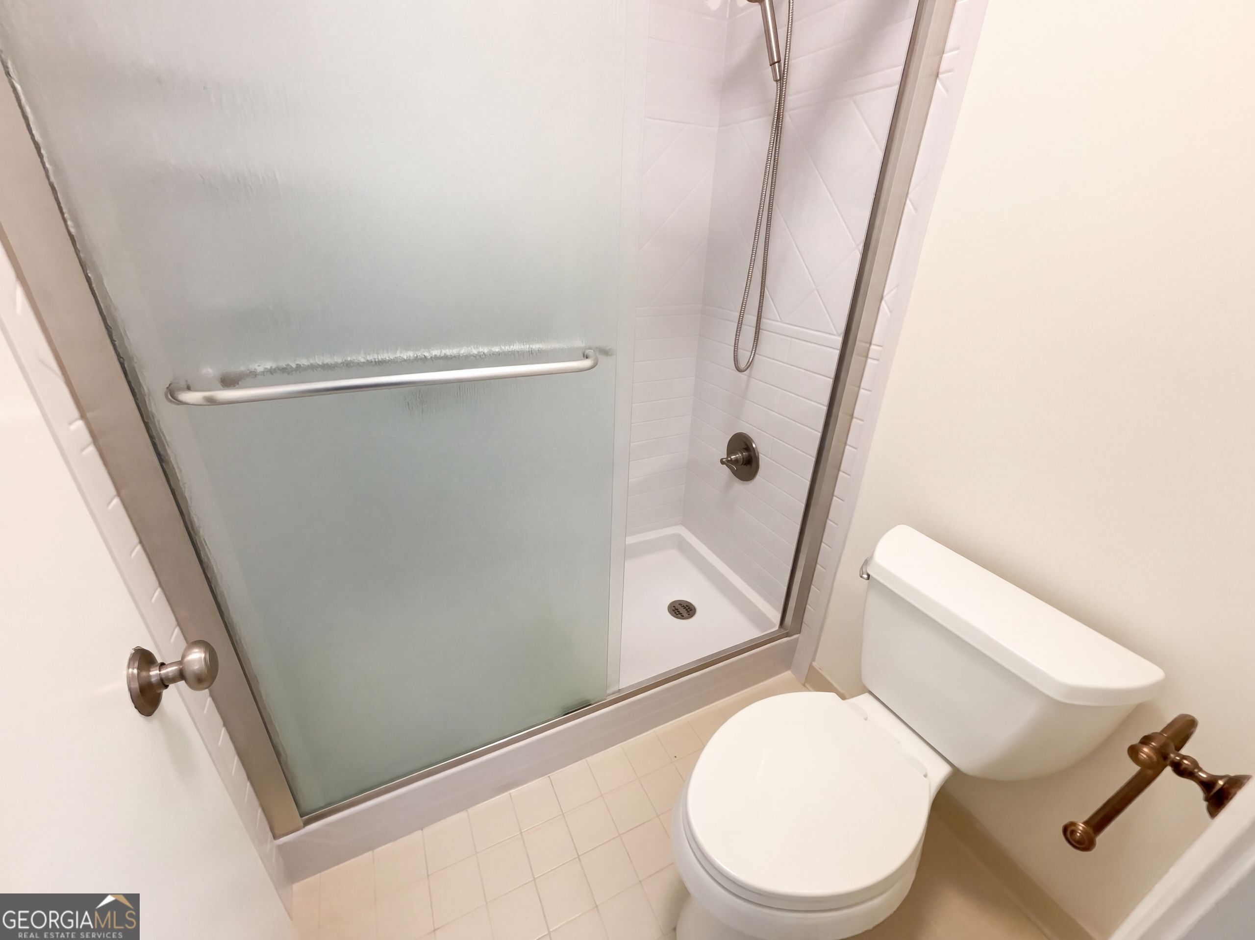 1113 Lake Pointe Circle Roswell GA 30075