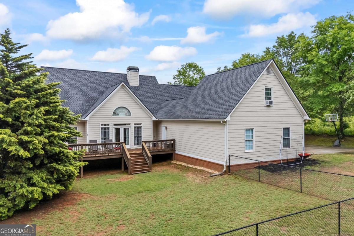 1080 Lakeside Court Bishop GA 30621