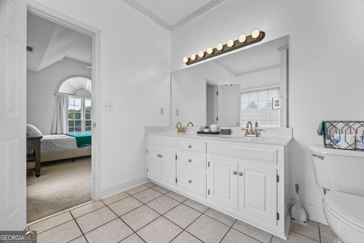 1080 Lakeside Court Bishop GA 30621