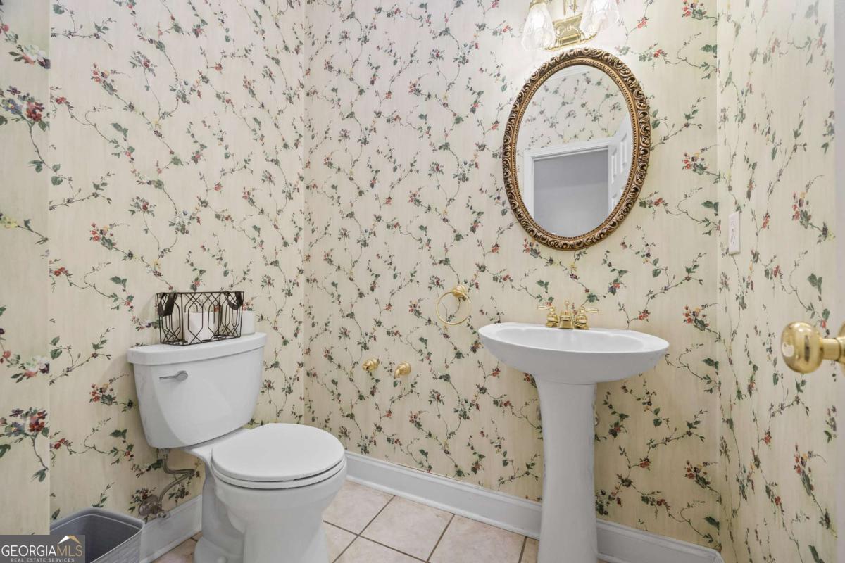 1080 Lakeside Court Bishop GA 30621