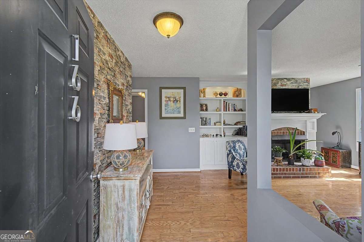 166 Hanover Circle SE Calhoun GA 30701