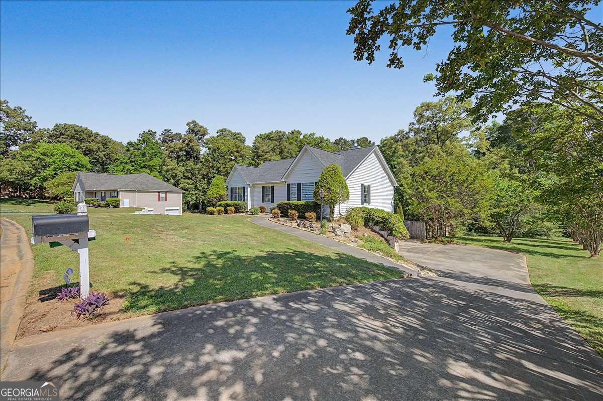 166 Hanover Circle SE Calhoun GA 30701
