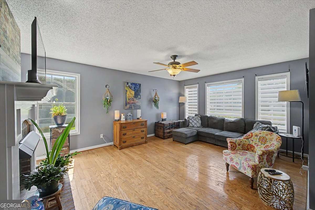 166 Hanover Circle SE Calhoun GA 30701