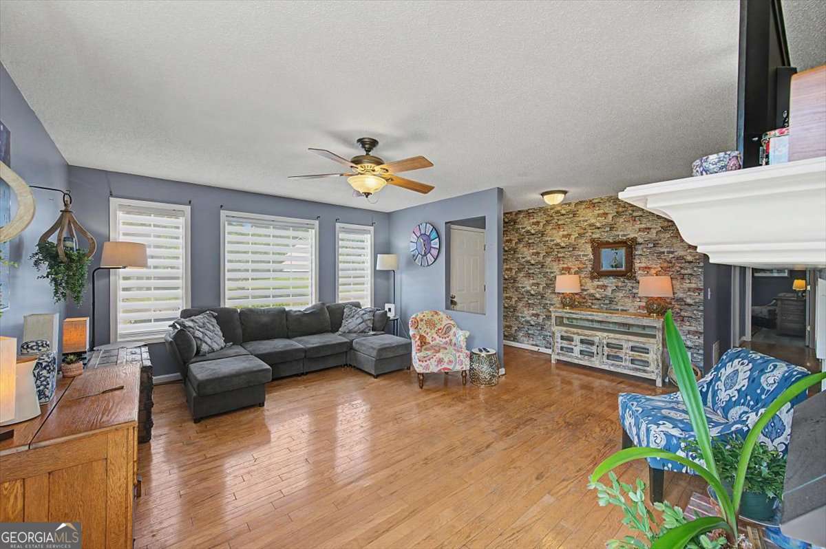 166 Hanover Circle SE Calhoun GA 30701