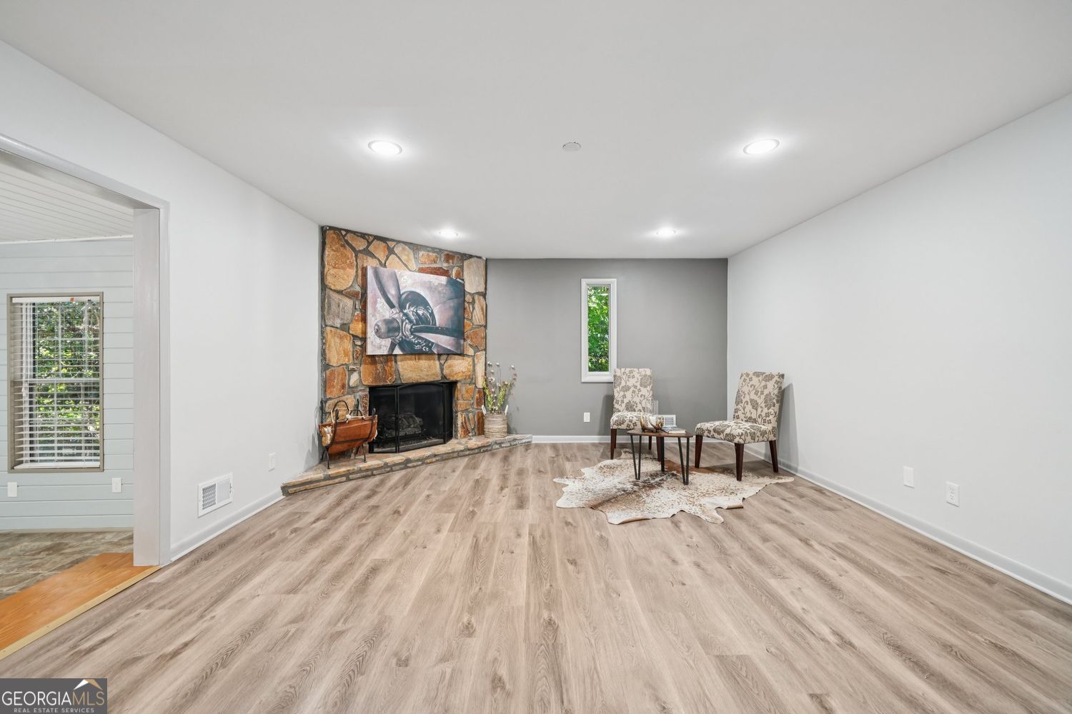 230 Lakeview Ridge E Roswell GA 30076