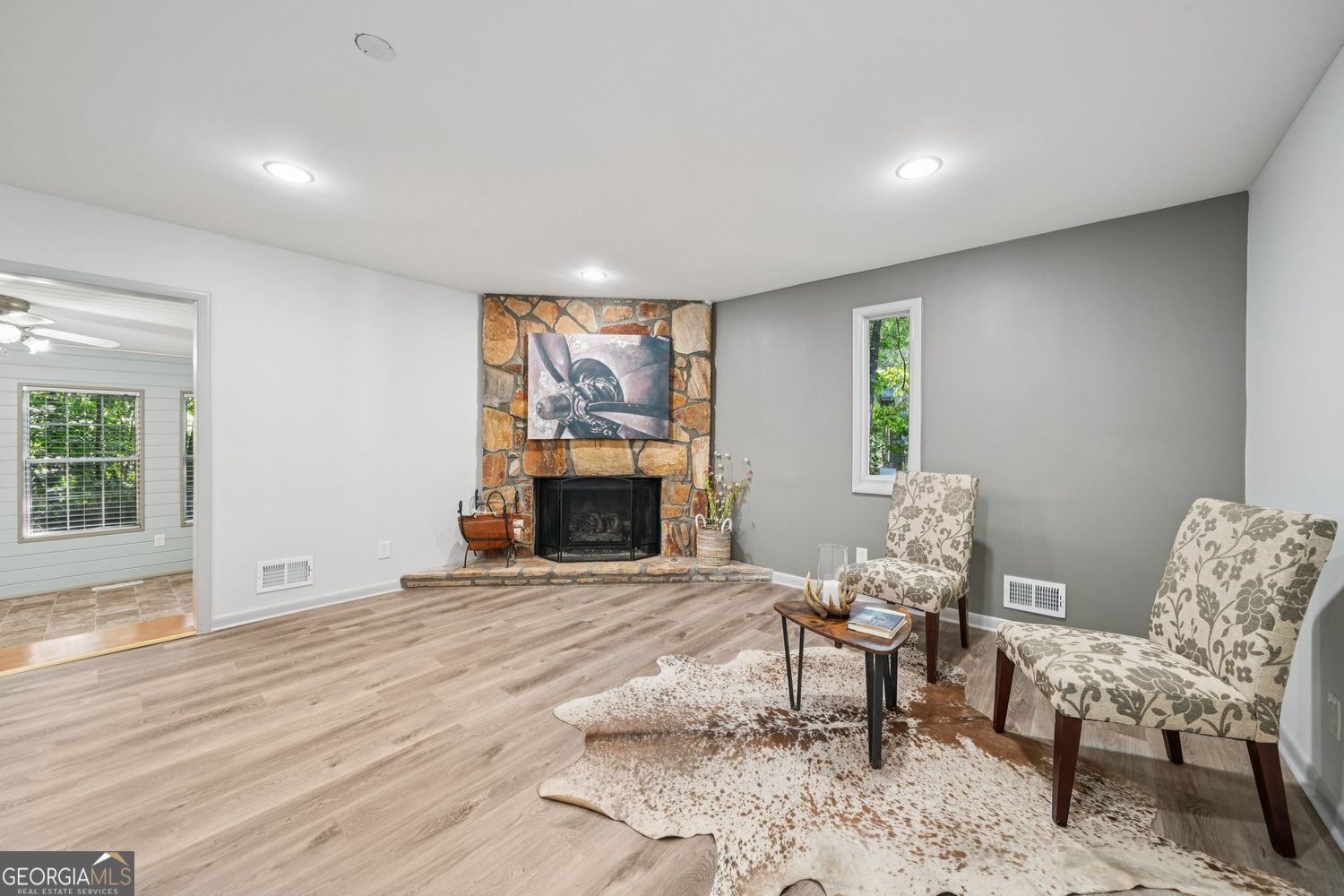 230 Lakeview Ridge E Roswell GA 30076