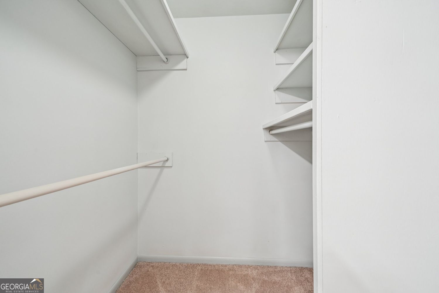 230 Lakeview Ridge E Roswell GA 30076