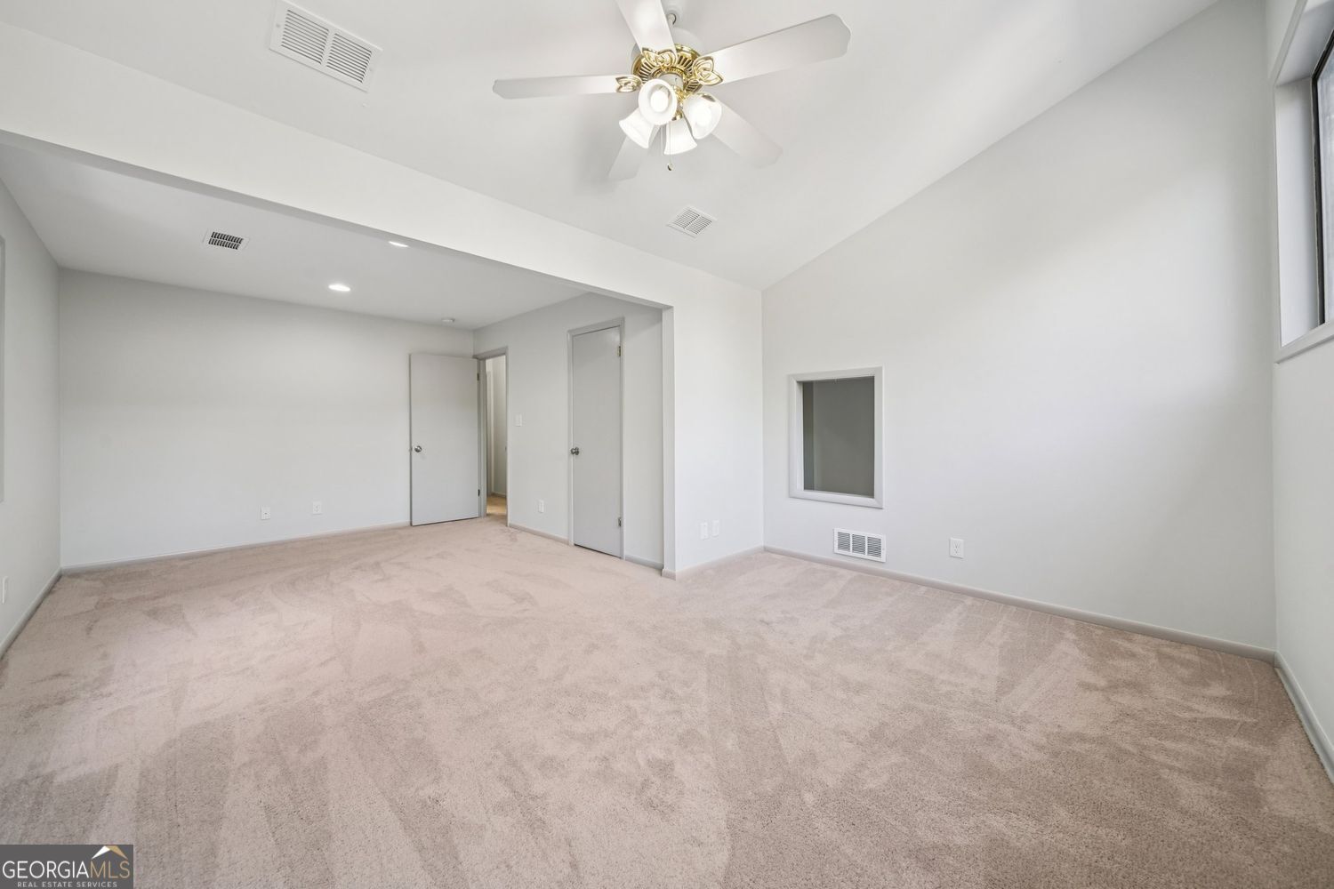 230 Lakeview Ridge E Roswell GA 30076