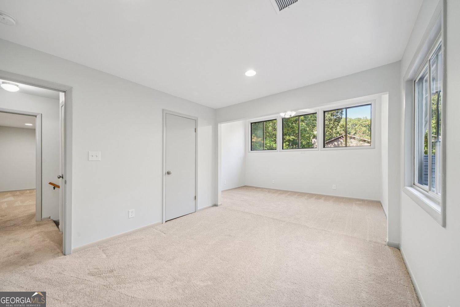 230 Lakeview Ridge E Roswell GA 30076