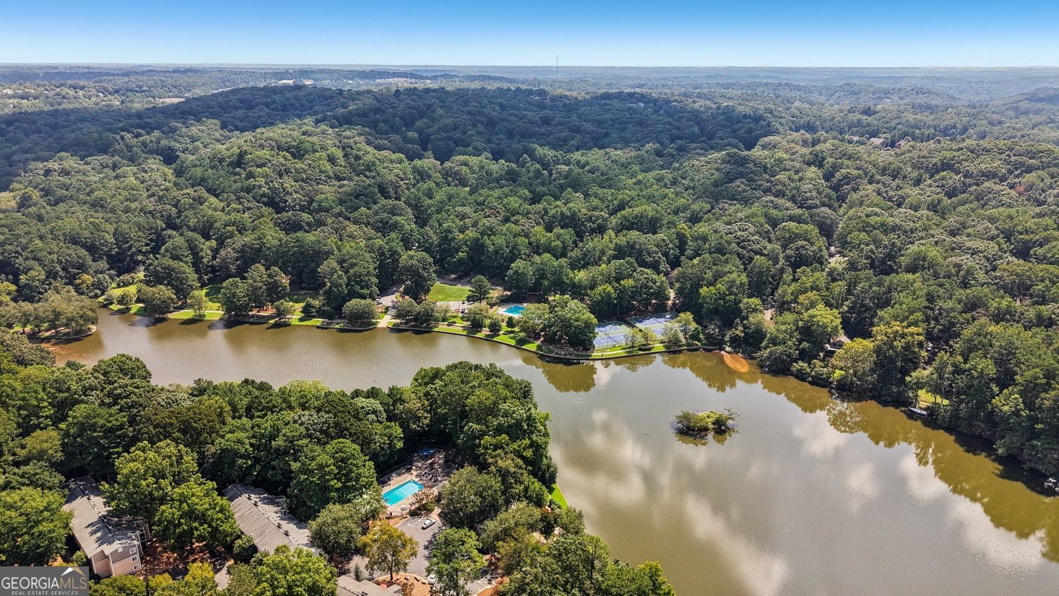 230 Lakeview Ridge E Roswell GA 30076