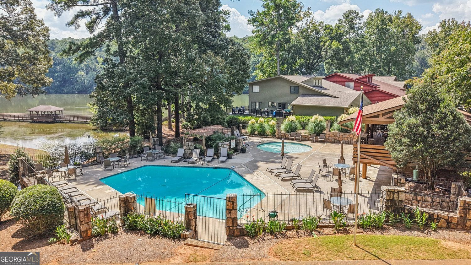 230 Lakeview Ridge E Roswell GA 30076