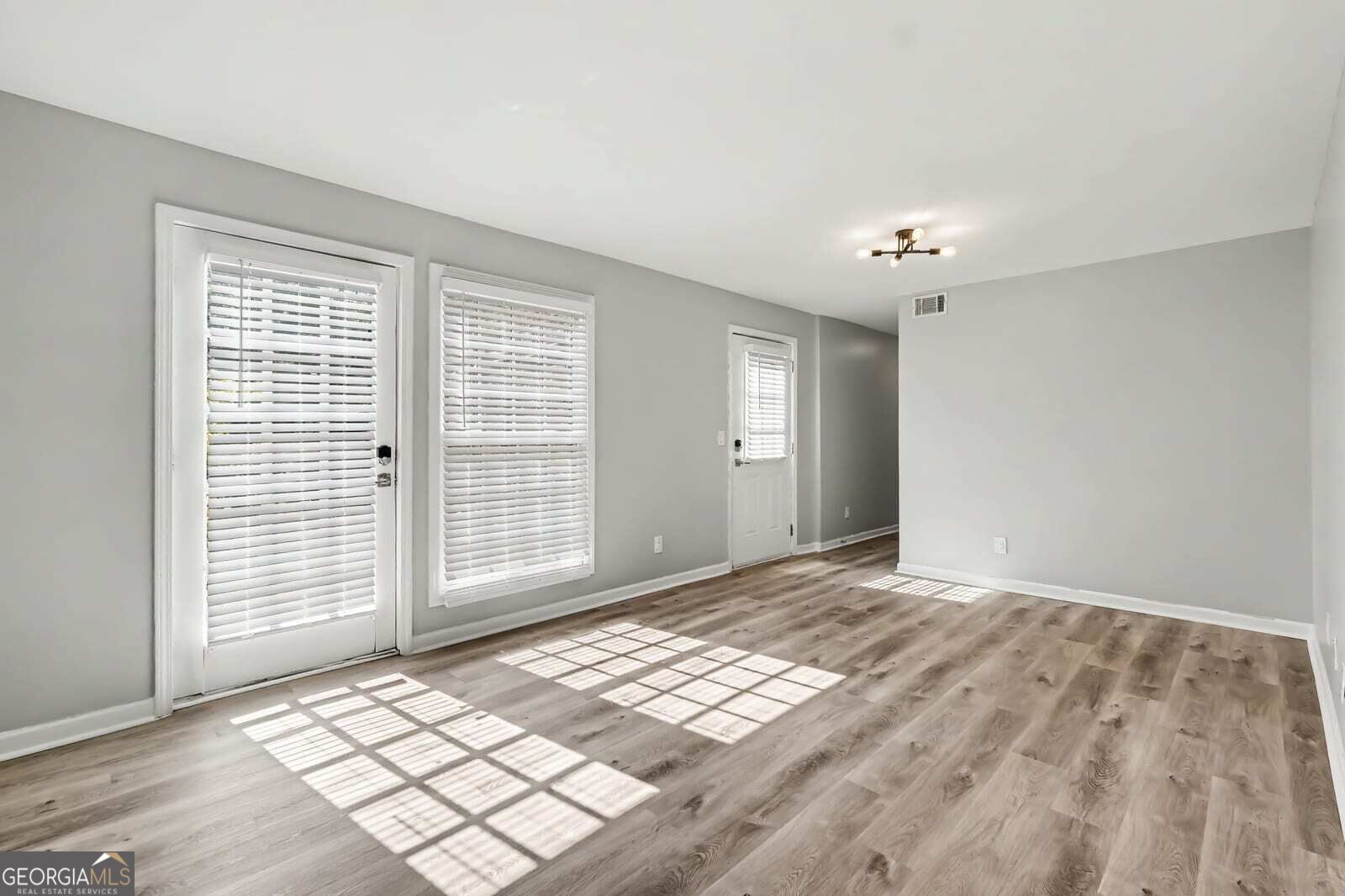 3091 Colonial Way Unit Way Atlanta GA 30341