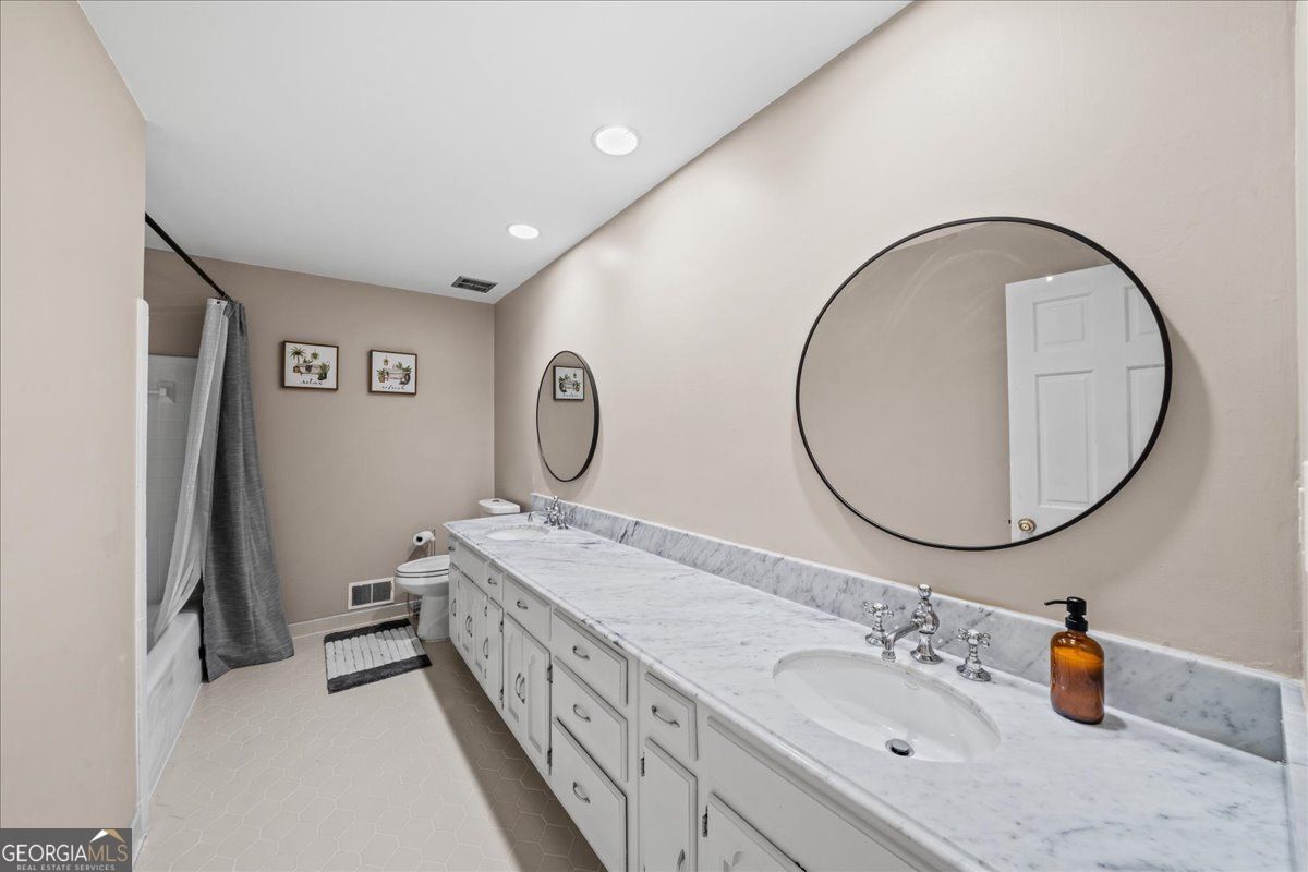 2207 Forestglade Drive Stone Mountain GA 30087