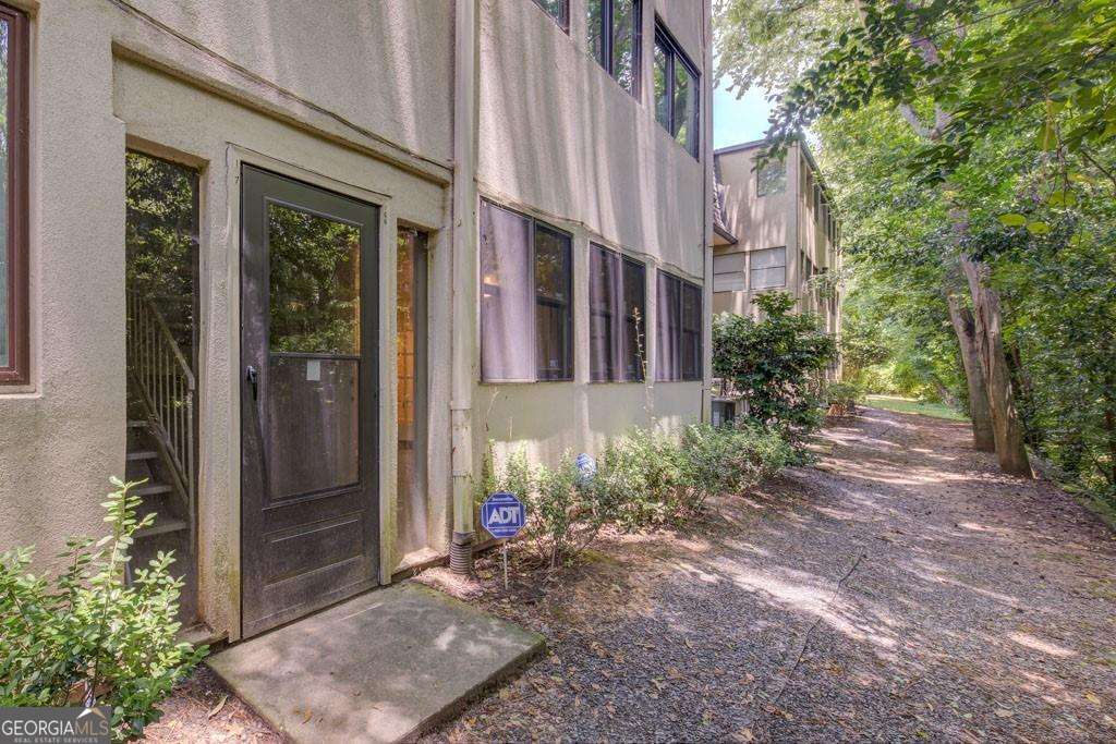 166 Maribeau Square NW Atlanta GA 30327