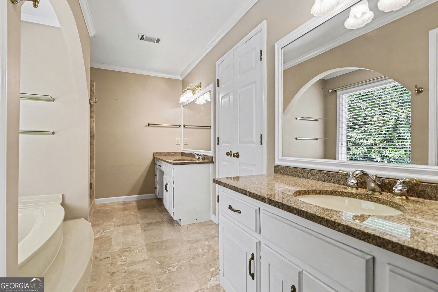 1695 Redbourne Drive Atlanta GA 30350