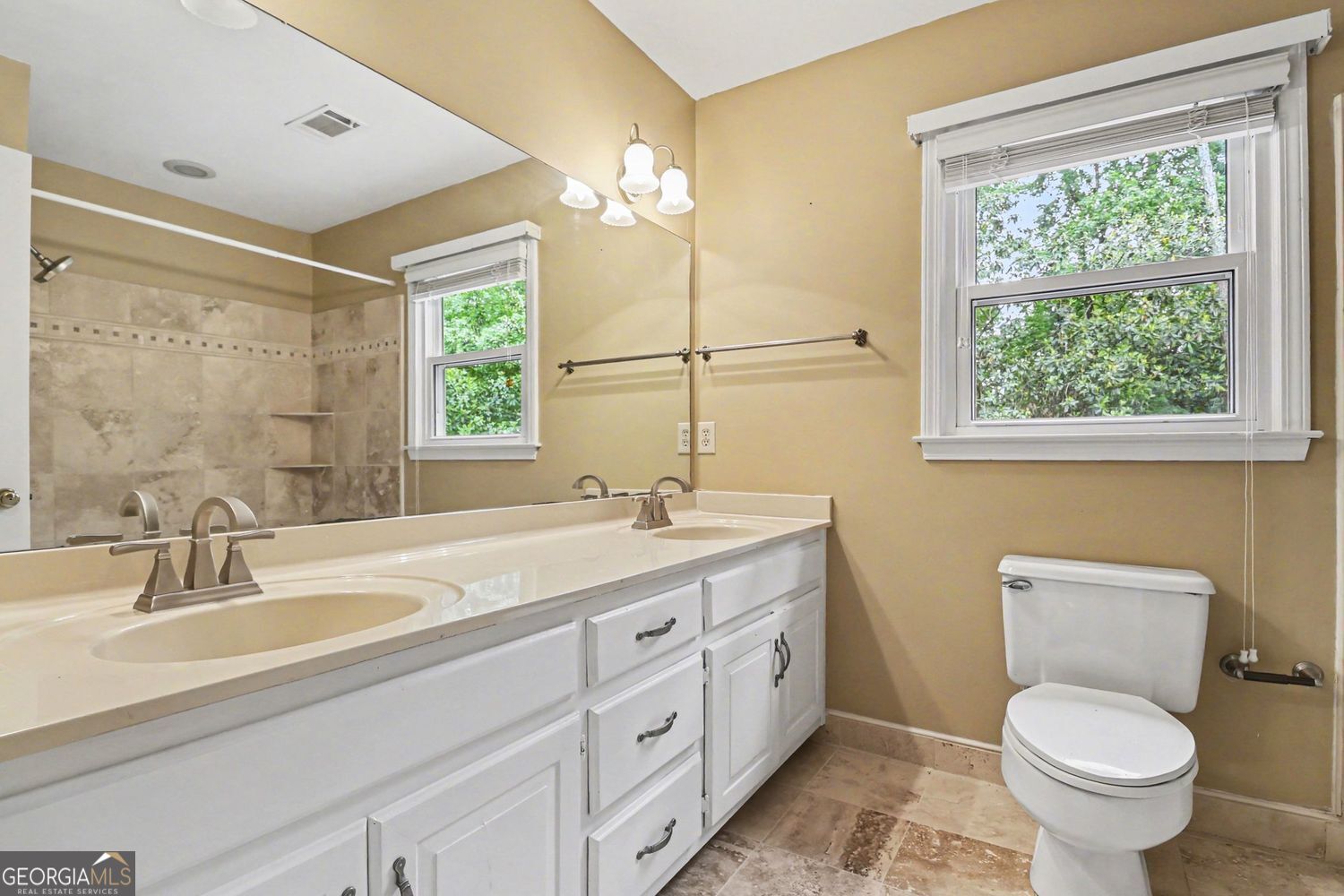 1695 Redbourne Drive Atlanta GA 30350