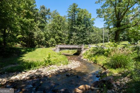 986 Mountain Oak Road Ellijay GA 30536