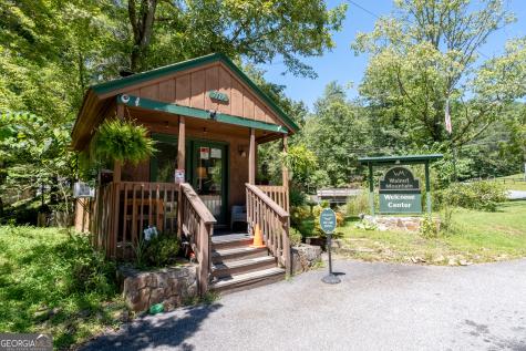 986 Mountain Oak Road Ellijay GA 30536