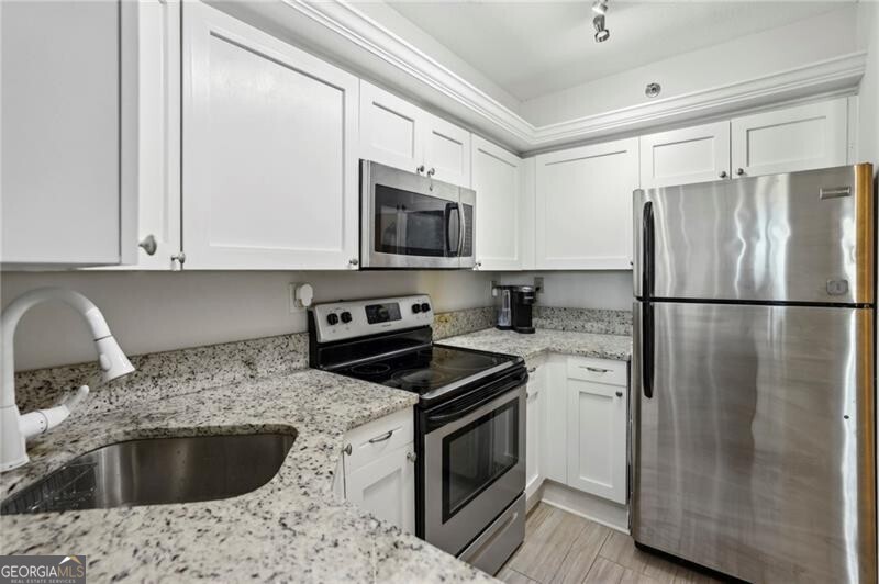 2870 Pharr Court South NW Atlanta GA 30305