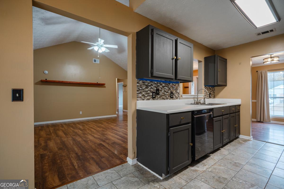 100 Cutoff Way Richmond Hill GA 31324