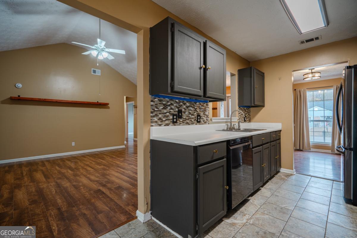 100 Cutoff Way Richmond Hill GA 31324