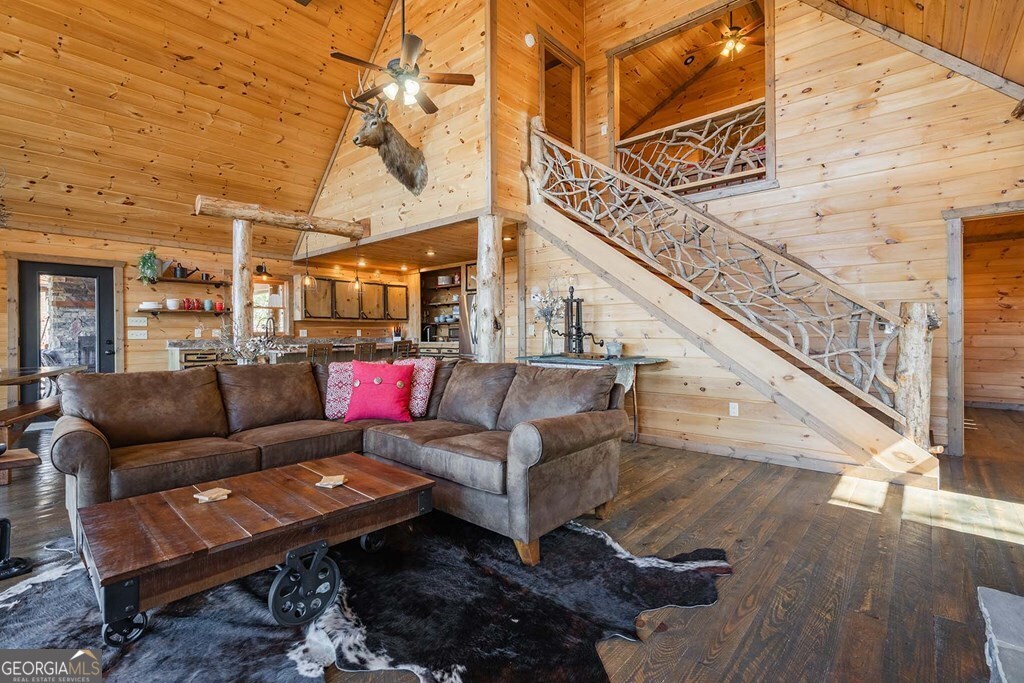 560 Endless View Road Mineral Bluff GA 30559