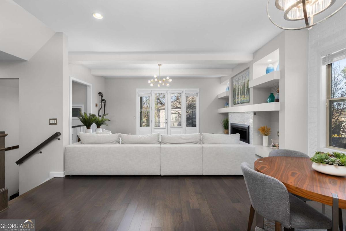 823 Canterbury Overlook Atlanta GA 30324