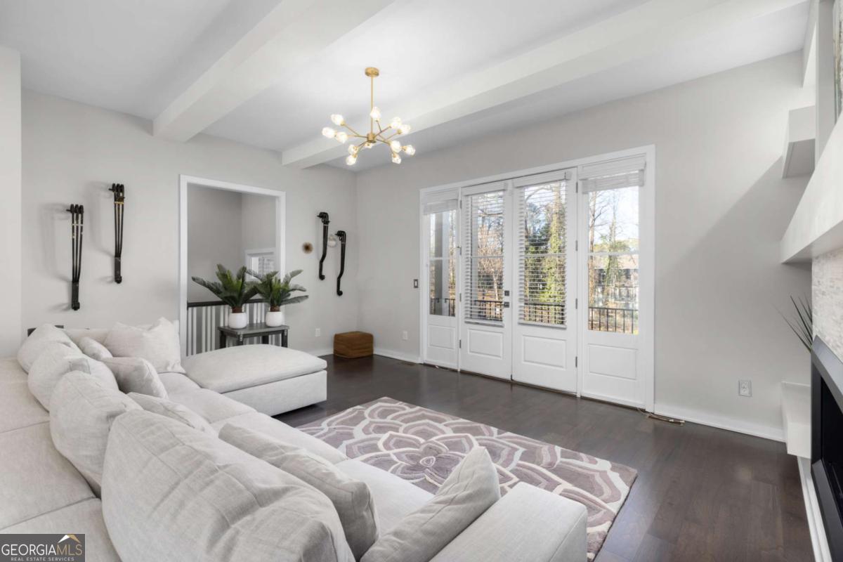 823 Canterbury Overlook Atlanta GA 30324