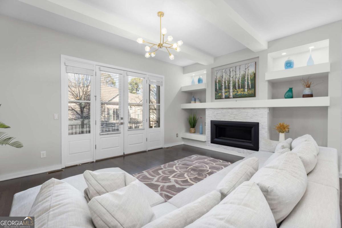 823 Canterbury Overlook Atlanta GA 30324