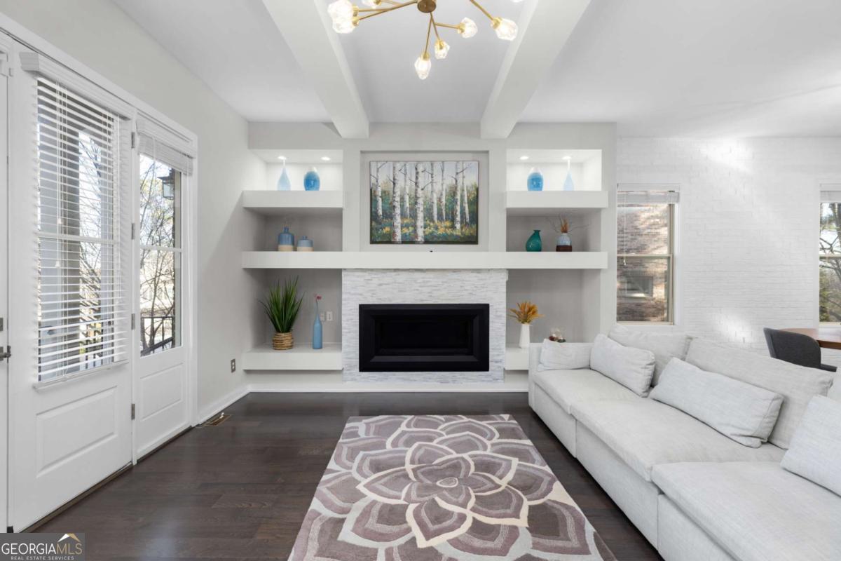 823 Canterbury Overlook Atlanta GA 30324