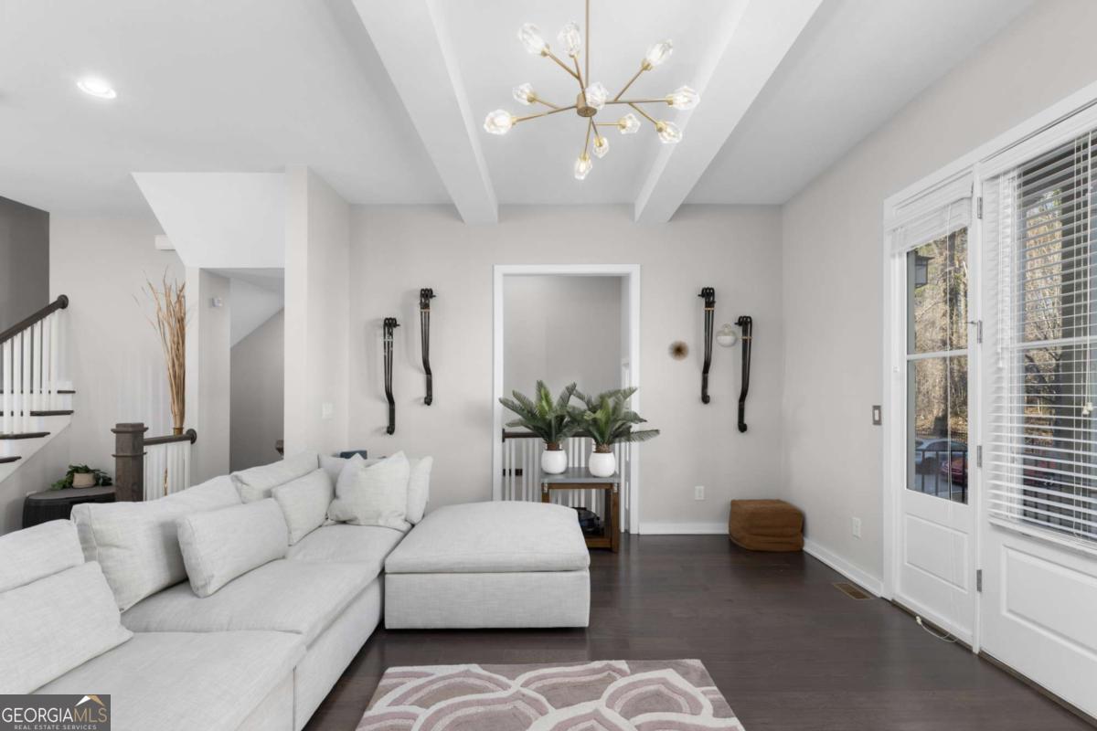 823 Canterbury Overlook Atlanta GA 30324