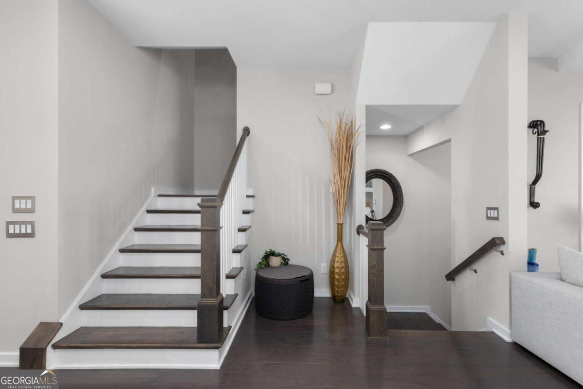 823 Canterbury Overlook Atlanta GA 30324