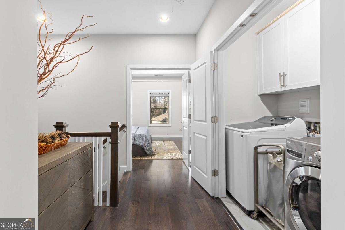 823 Canterbury Overlook Atlanta GA 30324