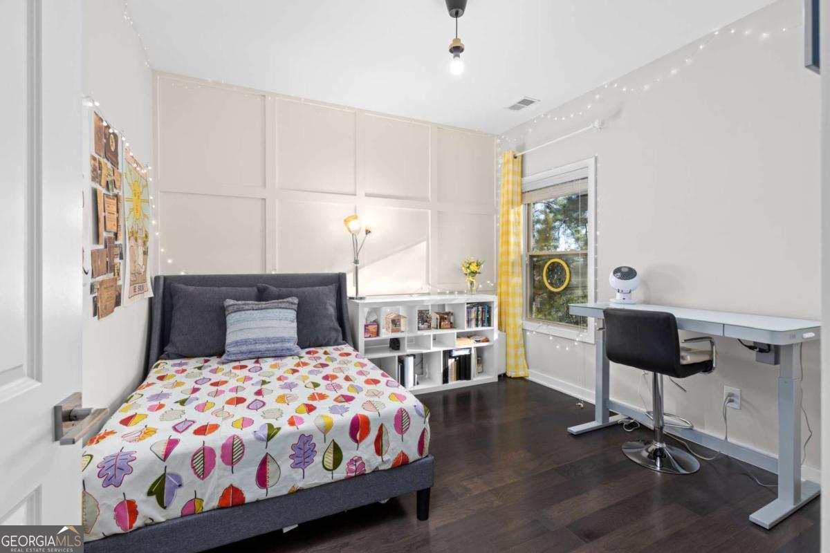 823 Canterbury Overlook Atlanta GA 30324