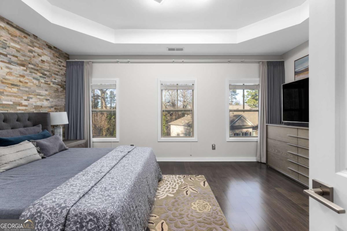 823 Canterbury Overlook Atlanta GA 30324