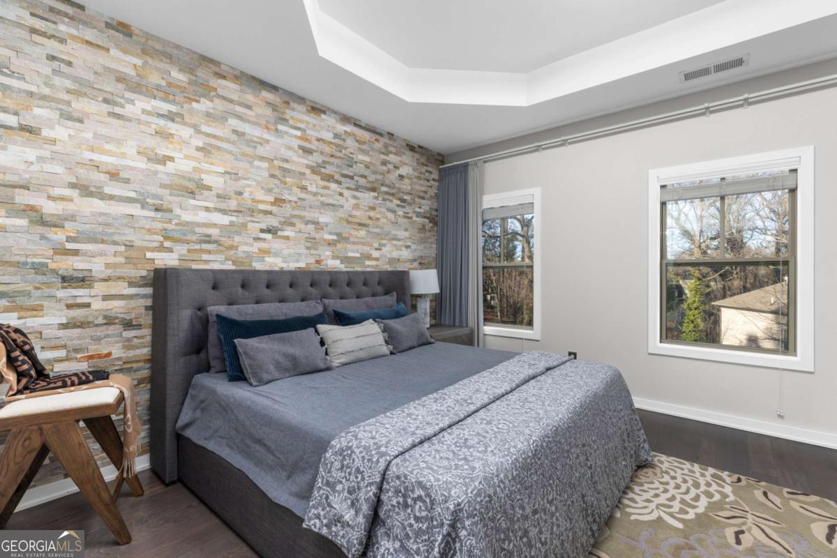 823 Canterbury Overlook Atlanta GA 30324