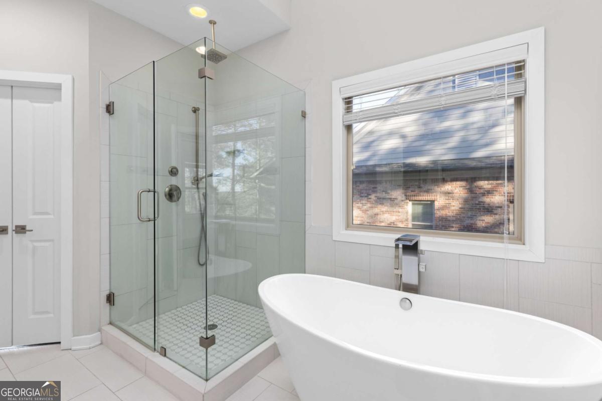 823 Canterbury Overlook Atlanta GA 30324