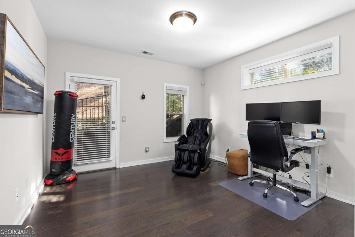 823 Canterbury Overlook Atlanta GA 30324