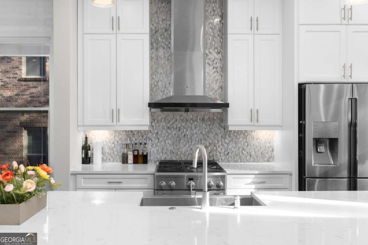823 Canterbury Overlook Atlanta GA 30324