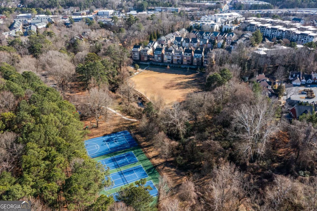 823 Canterbury Overlook Atlanta GA 30324
